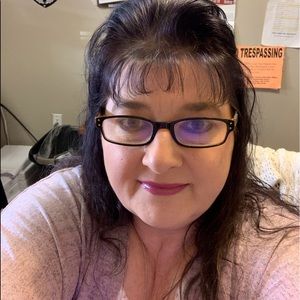 Meet your Posher, Lori